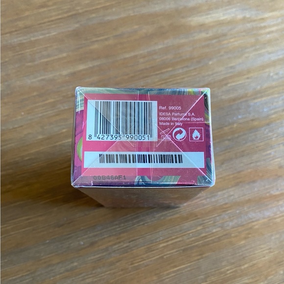 Pure Custo Barcelona eau de perfume, NWT unopened - Picture 4 of 4